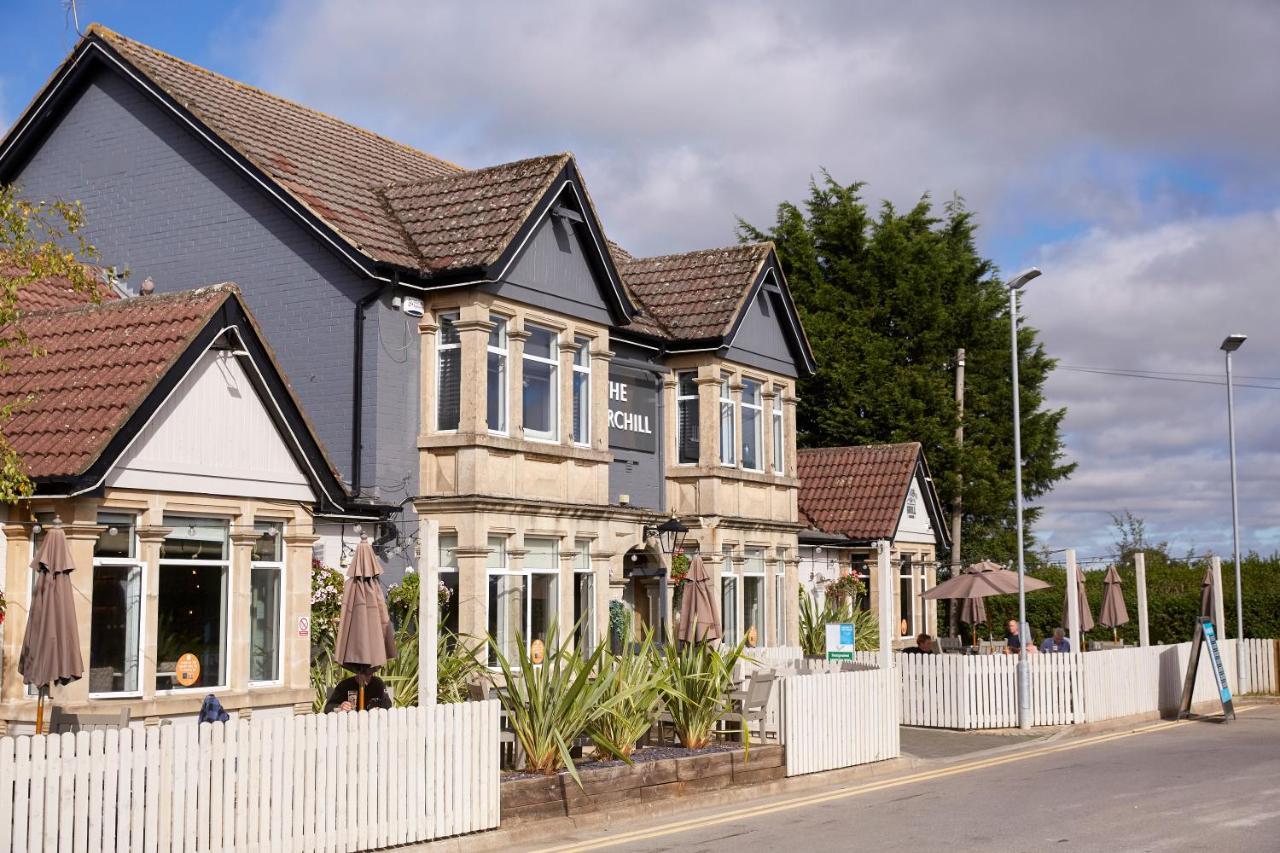 The Churchill By Greene King Inns Royal Wootton Bassett Dış mekan fotoğraf