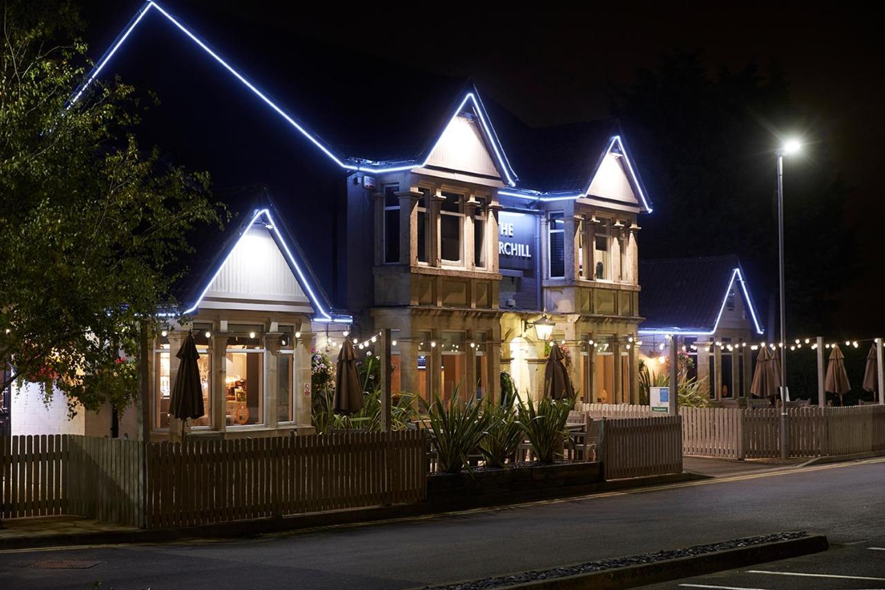 The Churchill By Greene King Inns Royal Wootton Bassett Dış mekan fotoğraf